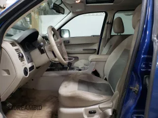 2008 Ford Escape XLT с VIN 1FMCU03108KB46450, выставлен на аукционе Copart как лот 52504505 с пробегом 270 039 миль миль и Списание • Salvage title. История ставок и продаж доступна на DreamBid. Изображение 7.