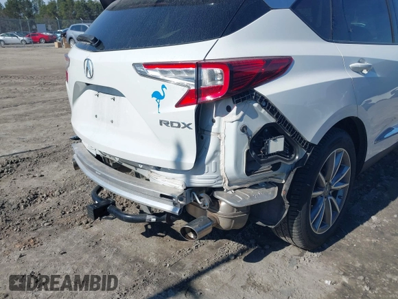 2020 Acura RDX Technology with VIN 5J8TC1H52LL006185, listed as a IAAI auction lot 41457828 with 59,998 mi miles and . Bid and sale history available at DreamBid. Image 18.