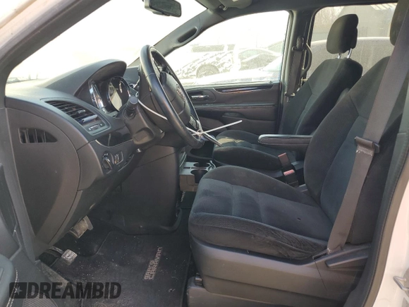 2017 Dodge Grand Caravan SE Plus z VIN 2C4RDGBG1HR637110, wystawiony jako Copart lot #48855755 z przebiegiem 102 373 mil mil oraz Szkoda całkowita • Salvage title. Historia ofert i sprzedaży dostępna na DreamBid. Obrazek 7.