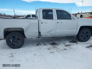 2018 Chevrolet Silverado 1500 LT with VIN 1GCVKREH1JZ117912, listed as a IAAI auction lot 41345368 with 90,602 mi miles. Bid and sale history available at carsss.com. Image 6.