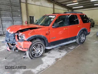 2007 Ford Explorer XLT with VIN 1FMEU73897UA37325, listed as a Copart auction lot 45277585 with 105,869 mi miles and Salvage Title. Bid and sale history available at carsss.com. Image 1.