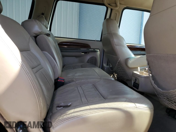 2000 Ford Excursion Limited с VIN 1FMNU43SXYED53743, выставлен на аукционе Copart как лот 59313845 с пробегом 391 409 миль миль и Списание • Salvage title. История ставок и продаж доступна на DreamBid. Изображение 11.