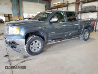 2010 GMC Sierra 1500 SLT z VIN 3GTRKWE3XAG173528, wystawiony jako Copart lot #54936955 z przebiegiem 225 408 mil mil oraz Szkoda całkowita • Salvage title. Historia ofert i sprzedaży dostępna na DreamBid. Obrazek 1.