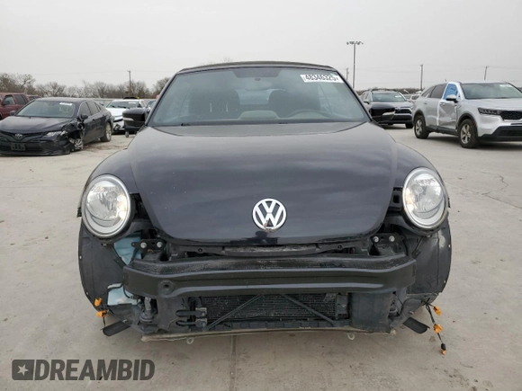 2013 Volkswagen Beetle with VIN 3VW867AT3DM813299, listed as a Copart auction lot 48346325 with 72,611 mi miles and Salvage Title. Bid and sale history available at DreamBid. Image 5.