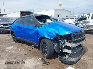 2023 Jeep Compass Latitude with VIN 3C4NJDBNXPT509707, listed as a IAAI auction lot 42368550 with 27,104 mi miles and . Bid and sale history available at DreamBid. Image 1.