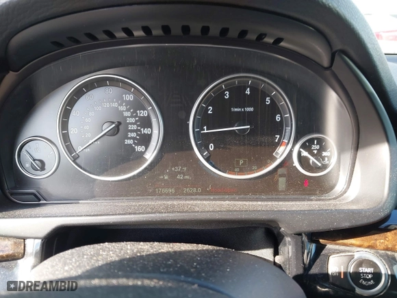 2016 BMW X5 xDrive35i with VIN 5UXKR0C52G0P29633, listed as a IAAI auction lot 41057391 with 176,697 mi miles. Bid and sale history available at carsss.com. Image 7.