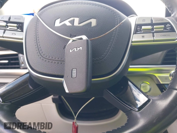 2022 Kia Telluride SX with VIN 5XYP54HC7NG219318, listed as a IAAI auction lot 42449492 with 25,574 mi miles and . Bid and sale history available at DreamBid. Image 11.