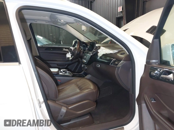 2017 Mercedes-Benz GLE 350 z VIN 4JGDA5HB2HA913359, wystawiony jako IAAI lot #42017821 z przebiegiem 81 885 mil mil oraz . Historia ofert i sprzedaży dostępna na DreamBid. Obrazek 5.