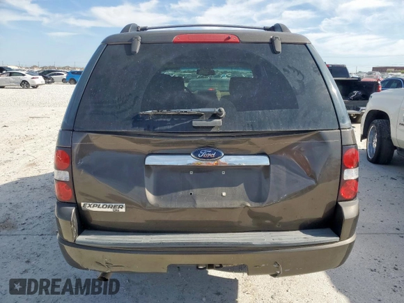 2008 Ford Explorer XLT z VIN 1FMEU63E78UB06868, wystawiony jako Copart lot #57760985 z przebiegiem 187 479 mil mil oraz Szkoda całkowita • Salvage title. Historia ofert i sprzedaży dostępna na DreamBid. Obrazek 6.
