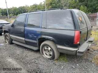 1999 Chevrolet Tahoe Z71 with VIN 1GNEK13R3XJ458174, listed as a Copart auction lot 70461674 with 181,622 mi miles and Salvage Title. Bid and sale history available at carsss.com. Image 2.