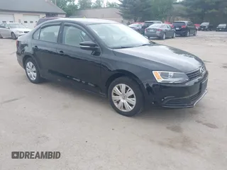 2011 Volkswagen Jetta SE with VIN 3VWDZ7AJ1BM054752, listed as a IAAI auction lot 42361126 with 240,341 mi miles and . Bid and sale history available at DreamBid. Image 1.