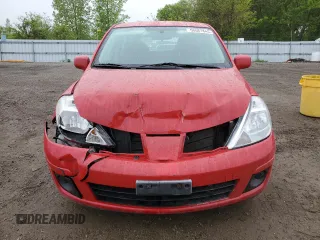 2009 Nissan Versa S z VIN 3N1BC13E99L468566, wystawiony jako Copart lot #58661845 z przebiegiem 141 822 mil mil oraz Czysty tytuł • Clean title. Historia ofert i sprzedaży dostępna na DreamBid. Obrazek 5.
