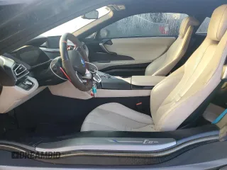 2015 BMW i8 z VIN WBY2Z2C52FV391972, wystawiony jako Copart lot #75019414 z przebiegiem 65 489 mil mil oraz Szkoda całkowita • Salvage title. Historia ofert i sprzedaży dostępna na DreamBid. Obrazek 7.