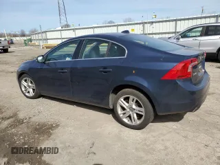 2015 Volvo S60 T5 Drive-E Premier z VIN YV140MFK7F2355529, wystawiony jako Copart lot #48684345 z przebiegiem 159 545 mil mil oraz Szkoda całkowita • Salvage title. Historia ofert i sprzedaży dostępna na DreamBid. Obrazek 2.