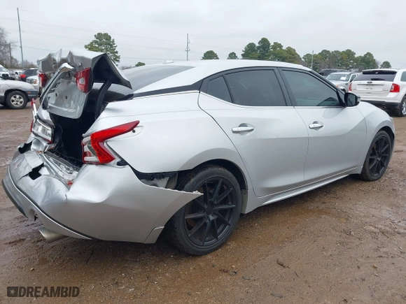 2018 Nissan Maxima SL with VIN 1N4AA6AP7JC390715, listed as a IAAI auction lot 41397498 with 81,483 mi miles. Bid and sale history available at carsss.com. Image 4.