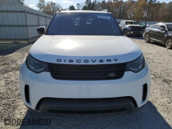 2017 Land Rover Discovery HSE with VIN SALRRBBV0HA028297, listed as a Copart auction lot 82135784 with 110,011 mi miles and Clean Title. Bid and sale history available at DreamBid. Image 5.