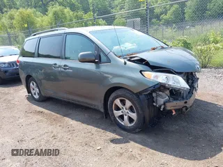 2014 Toyota Sienna LE AAS с VIN 5TDKK3DC3ES414385, выставлен на аукционе IAAI как лот 42438029 с пробегом 93 344 миль миль и . История ставок и продаж доступна на DreamBid. Изображение 1.