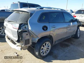 2021 Jeep Cherokee Latitude with VIN 1C4PJLCB9MD150813, listed as a IAAI auction lot 41411582 with 36,383 mi miles. Bid and sale history available at carsss.com. Image 4.