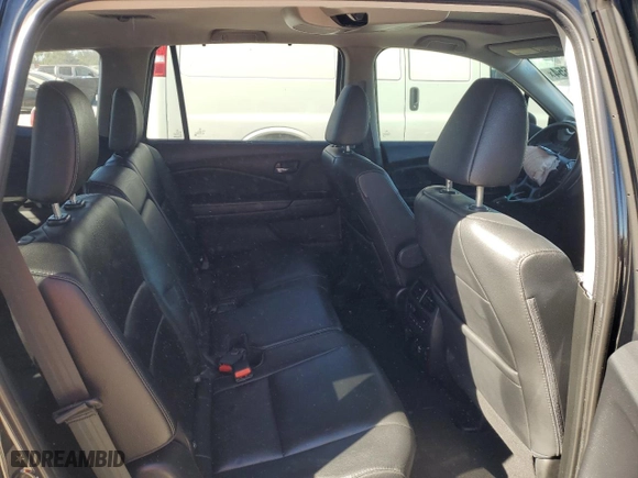 2019 Honda Pilot Touring 8-Passenger with VIN 5FNYF5H96KB008321, listed as a Copart auction lot 86349654 with 33,499 mi miles and Salvage Title. Bid and sale history available at carsss.com. Image 11.