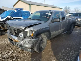 2008 Chevrolet Silverado 1500 LT w/2LT with VIN 2GCEC190681255192, listed as a Copart auction lot 88859865 with 210,023 mi miles and Salvage Title. Bid and sale history available at carsss.com. Image 1.