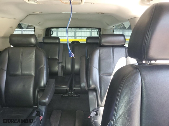 2007 Chevrolet Suburban LS with VIN 1GNFC16027J253685, listed as a Copart auction lot 52257635 with 247,317 mi miles and Clean Title. Bid and sale history available at carsss.com. Image 10.