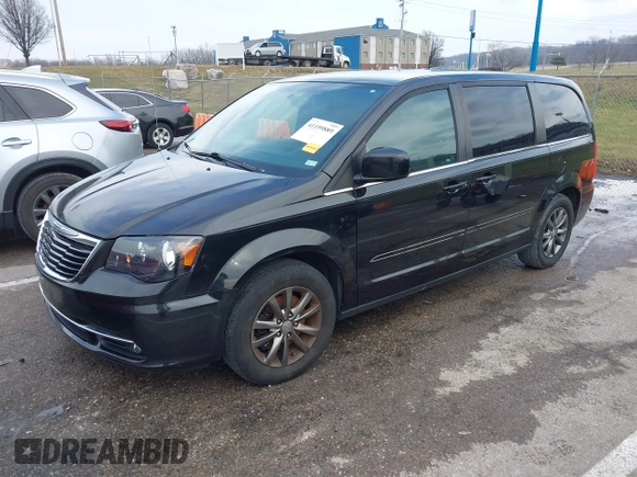 2015 Chrysler Town & Country S with VIN 2C4RC1HG6FR674254, listed as a IAAI auction lot 41199889 with 132,598 mi miles and . Bid and sale history available at DreamBid. Image 19.