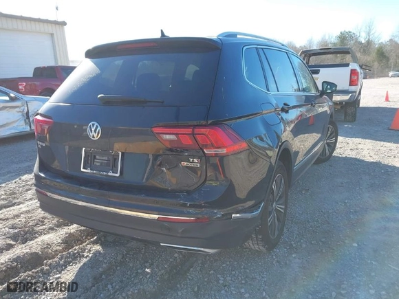 2018 Volkswagen Tiguan SEL with VIN 3VV2B7AXXJM076428, listed as a IAAI auction lot 41691637 with 89,441 mi miles. Bid and sale history available at carsss.com. Image 6.