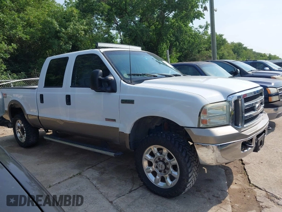 2005 Ford F-250 XL с VIN 1FTSW21P25EA13745, выставлен на аукционе IAAI как лот 42273521 с пробегом 259 024 миль миль и . История ставок и продаж доступна на DreamBid. Изображение 13.