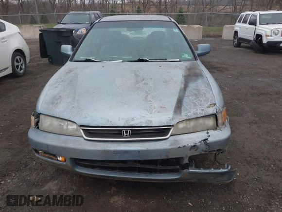 1996 Honda Accord LX with VIN 1HGCD5631TA169122, listed as a IAAI auction lot 42022239 with 164,191 mi miles and . Bid and sale history available at carsss.com. Image 6.