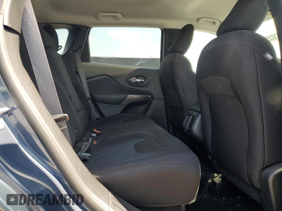 2019 Jeep Cherokee Latitude с VIN 1C4PJMCB7KD422598, выставлен на аукционе Copart как лот 57703545 с пробегом 111 699 миль миль и Списание • Salvage title. История ставок и продаж доступна на DreamBid. Изображение 11.