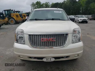 2008 GMC Yukon SLT w/4SB with VIN 1GKFK13018R230969, listed as a Copart auction lot 52141945 with 184,514 mi miles and Clean Title. Bid and sale history available at carsss.com. Image 5.
