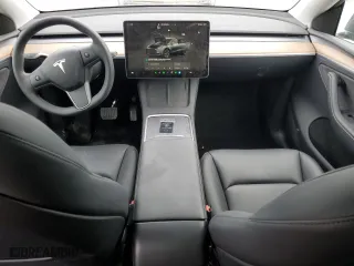 2025 Tesla Model Y Long Range with VIN 7SAYGDEE7SA342995, listed as a Copart auction lot 47588745 with 2,356 mi miles and Salvage Title. Bid and sale history available at carsss.com. Image 8.