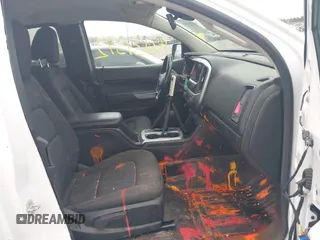 2021 Chevrolet Colorado 4WD LT z VIN 1GCHTCEA0M1242851, wystawiony jako IAAI lot #42131592 z przebiegiem 42 731 mil mil oraz . Historia ofert i sprzedaży dostępna na DreamBid. Obrazek 5.