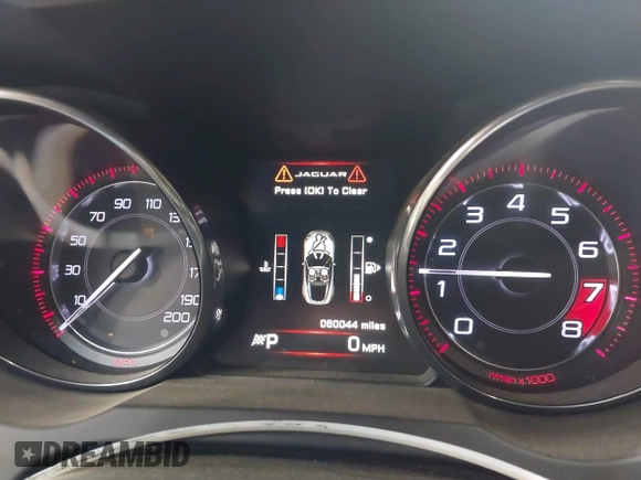 2015 Jaguar F-Type R z VIN SAJWA6DA3FMK21267, wystawiony jako IAAI lot #42116034 z przebiegiem 60 044 mil mil oraz . Historia ofert i sprzedaży dostępna na DreamBid. Obrazek 7.