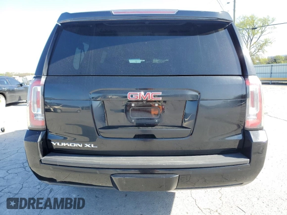 2017 GMC Yukon XL SLT with VIN 1GKS1GKC3HR399827, listed as a Copart auction lot 52375395 with 209,851 mi miles and Clean Title. Bid and sale history available at carsss.com. Image 6.