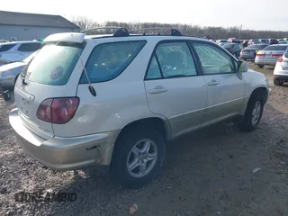 1999 Lexus RX 300 z VIN JT6HF10U2X0090375, wystawiony jako IAAI lot #41874552 z przebiegiem 179 885 mil mil oraz . Historia ofert i sprzedaży dostępna na DreamBid. Obrazek 4.