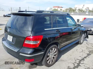 2010 Mercedes-Benz GLK 350 with VIN WDCGG5GB8AF347664, listed as a IAAI auction lot 42043842 with 136,823 mi miles and . Bid and sale history available at DreamBid. Image 4.