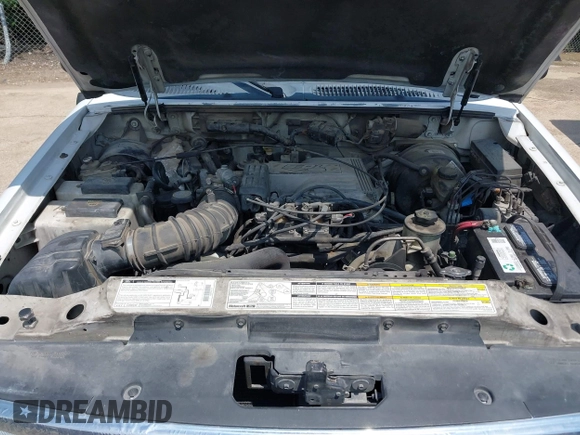 2001 Mercury Mountaineer z VIN 4M2ZU66P31UJ04943, wystawiony jako IAAI lot #42500919 z przebiegiem 222 991 mil mil oraz . Historia ofert i sprzedaży dostępna na DreamBid. Obrazek 10.