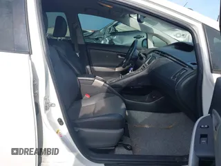 2013 Toyota Prius One with VIN JTDKN3DU9D5685925, listed as a IAAI auction lot 42142830 with 166,976 mi miles and . Bid and sale history available at DreamBid. Image 5.