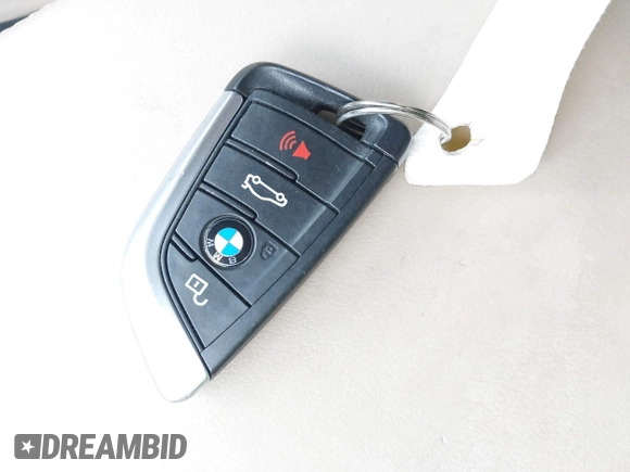 2018 BMW X3 xDrive30i with VIN 5UXTR9C53JLD64672, listed as a IAAI auction lot 41195339 with 107,163 mi miles and . Bid and sale history available at DreamBid. Image 11.