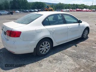 2012 Volkswagen Jetta SE with VIN 3VWDP7AJ6CM368338, listed as a IAAI auction lot 42838550 with 145,224 mi miles and . Bid and sale history available at DreamBid. Image 4.