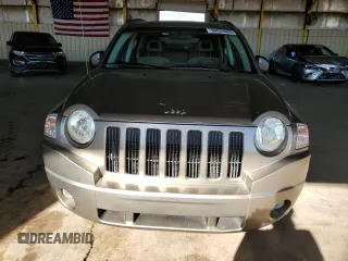 2007 Jeep Compass Sport with VIN 1J8FT47W17D196481, listed as a Copart auction lot 50639085 with 120,490 mi miles and Clean Title. Bid and sale history available at carsss.com. Image 5.