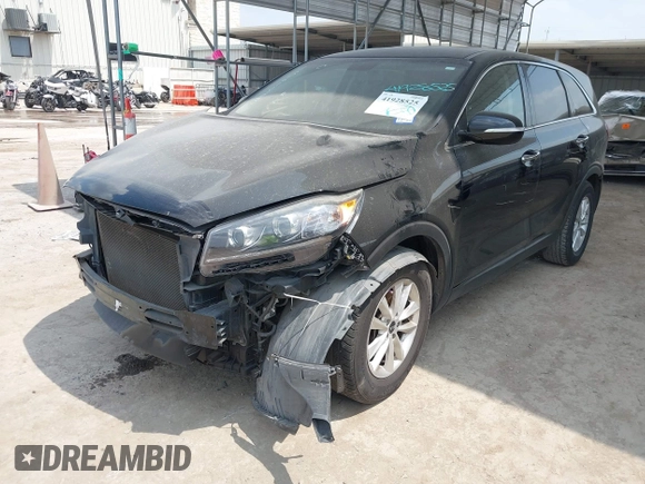 2019 Kia Sorento LX z VIN 5XYPG4A52KG490322, wystawiony jako IAAI lot #41928525 z przebiegiem 89 921 mil mil oraz . Historia ofert i sprzedaży dostępna na DreamBid. Obrazek 2.