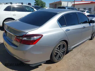 2016 Honda Accord Sport z VIN 1HGCR2F55GA104359, wystawiony jako IAAI lot #42153846 z przebiegiem 116 961 mil mil oraz . Historia ofert i sprzedaży dostępna na DreamBid. Obrazek 4.