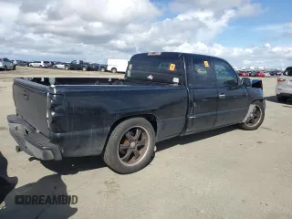 2001 Chevrolet Silverado 1500 with VIN 1GCEC19T81Z142836, listed as a Copart auction lot 49498445 with 337,498 mi miles and Salvage Title. Bid and sale history available at carsss.com. Image 3.