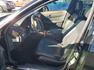 2013 Mercedes-Benz E 550 Sport z VIN WDDHF9BB7DA722074, wystawiony jako Copart lot #83458924 z przebiegiem 159 755 mil mil oraz Szkoda całkowita • Salvage title. Historia ofert i sprzedaży dostępna na DreamBid. Obrazek 7.