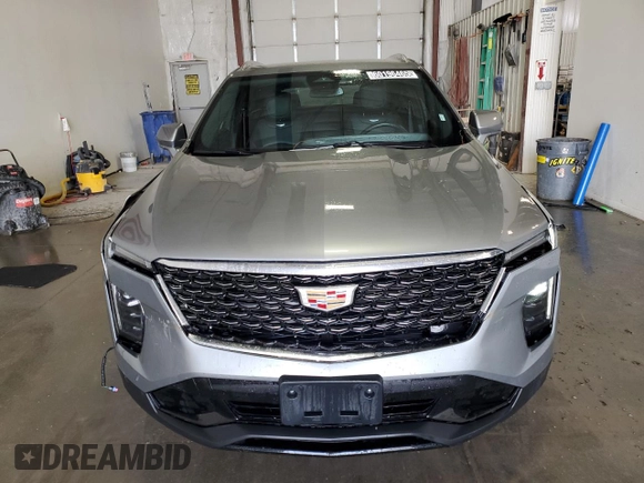 2024 Cadillac XT4 FWD Premium Luxury with VIN 1GYFZCR49RF126367, listed as a Copart auction lot 60196465 with 40,827 mi miles and Clean title. Bid and sale history available at DreamBid. Image 5.