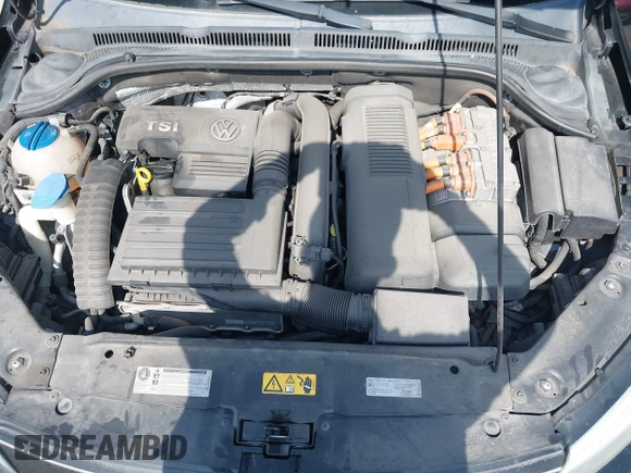 2013 Volkswagen Jetta Hybrid SE z VIN 3VW637AJXDM226189, wystawiony jako IAAI lot #42503588 z przebiegiem 158 367 mil mil oraz . Historia ofert i sprzedaży dostępna na DreamBid. Obrazek 10.