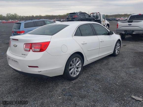 2015 Chevrolet Malibu LT with VIN 1G11D5SL5FF324119, listed as a IAAI auction lot 42041231 with 183,074 mi miles. Bid and sale history available at carsss.com. Image 4.