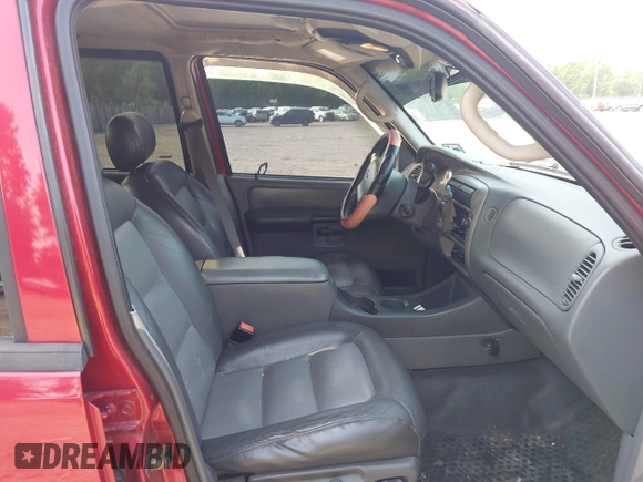 2004 Ford Explorer Sport Trac XLS с VIN 1FMZU77KX4UA69977, выставлен на аукционе IAAI как лот 42453038 с пробегом 211 580 миль миль и . История ставок и продаж доступна на DreamBid. Изображение 5.